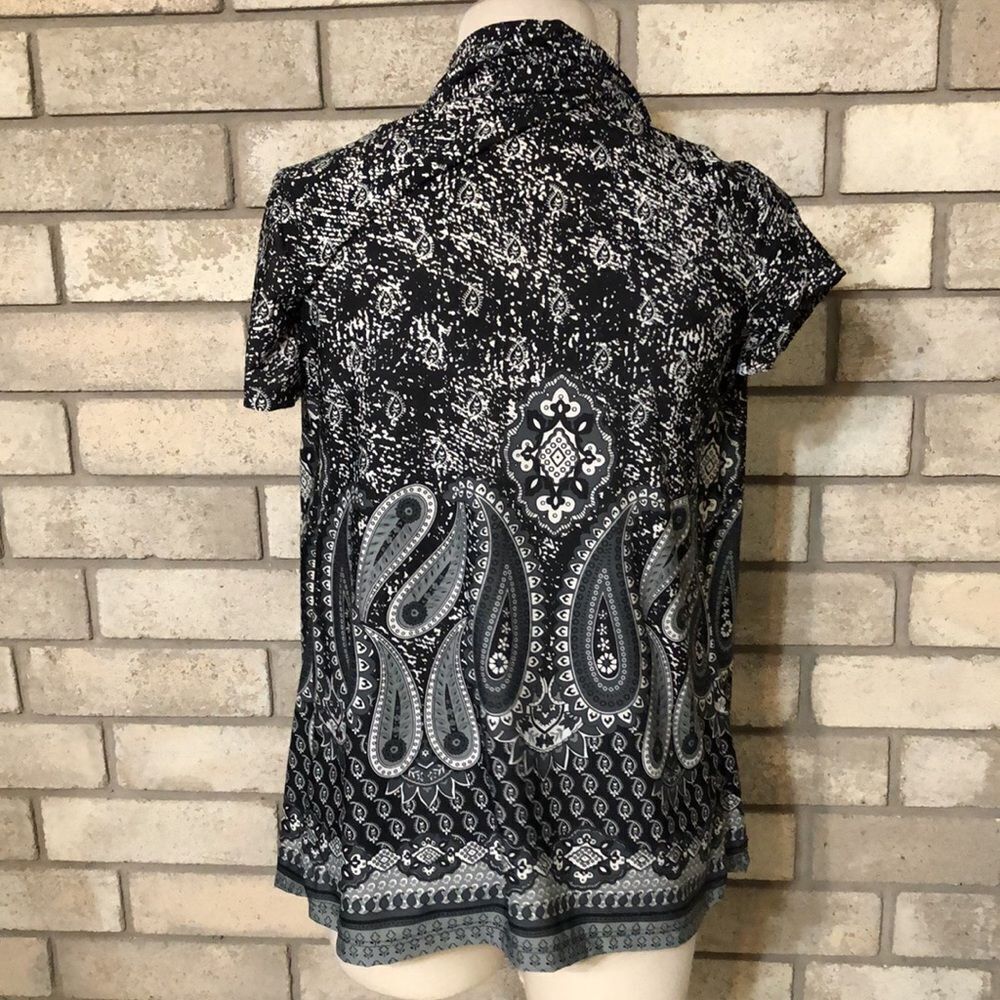 3for$20
blouse pm   - Picture 3 of 4